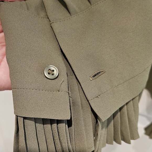 Plus Size XXL Ann Taylor Blouse Olive Green - Picture 3 of 11